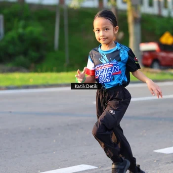 Runner Photo 7645003