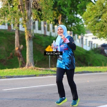 Runner Photo 7645006