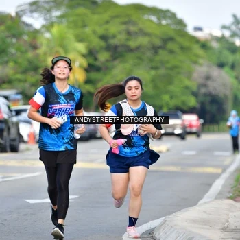 Runner Photo 7645013