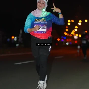 Runner Photo 7645017