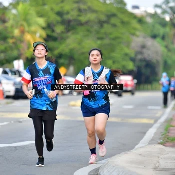 Runner Photo 7645028