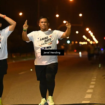 Runner Photo 7645035