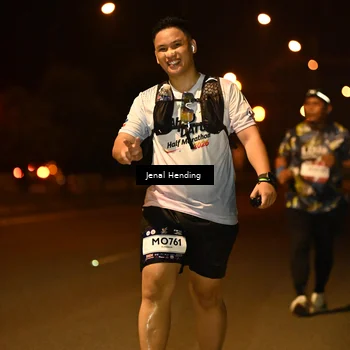 Runner Photo 7645037