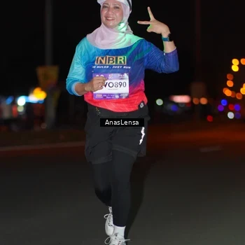Runner Photo 7645038