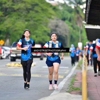 Runner Photo 7645042