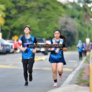 Runner Photo 7645056