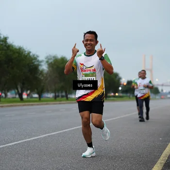 Runner Photo 7645057