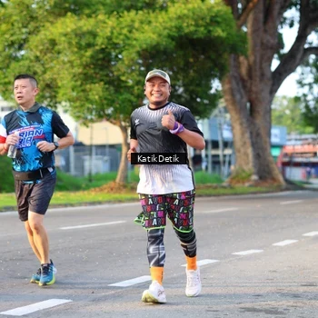 Runner Photo 7645068