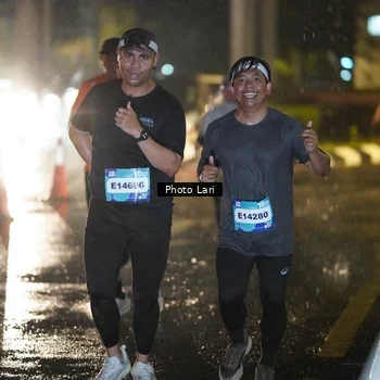 Runner Photo 7645076