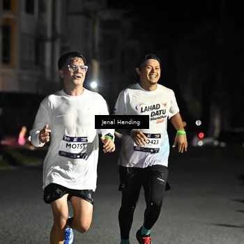 Runner Photo 7645082