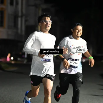 Runner Photo 7645090