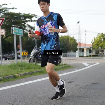 Runner Photo 7645097