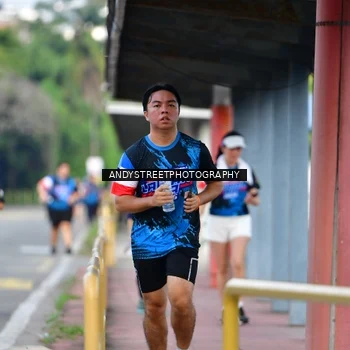 Runner Photo 7645100