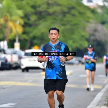 Runner Photo 7645118