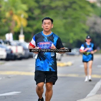 Runner Photo 7645129