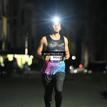 Runner Photo 7645135