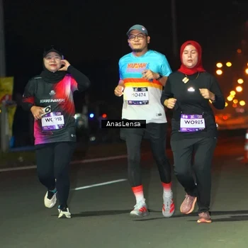 Runner Photo 7645162