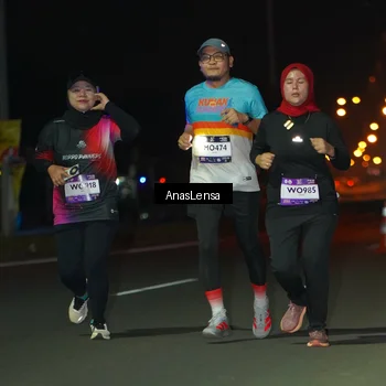 Runner Photo 7645181