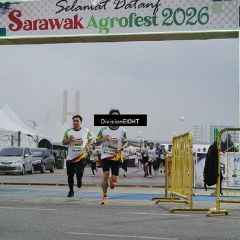 Runner Photo 7645187