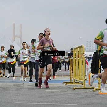 Runner Photo 7645192