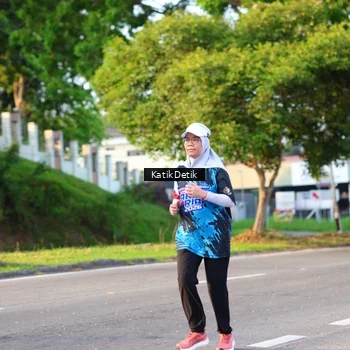 Runner Photo 7645199