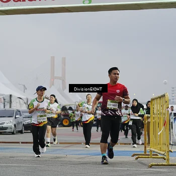 Runner Photo 7645217