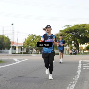 Runner Photo 7645235