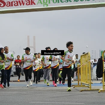 Runner Photo 7645248