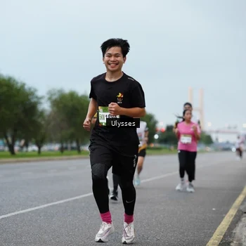 Runner Photo 7645254