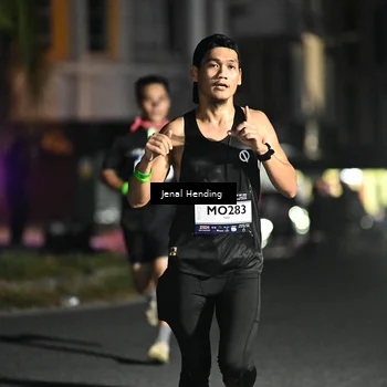 Runner Photo 7645263