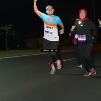 Runner Photo 7645266