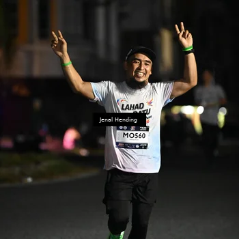 Runner Photo 7645272