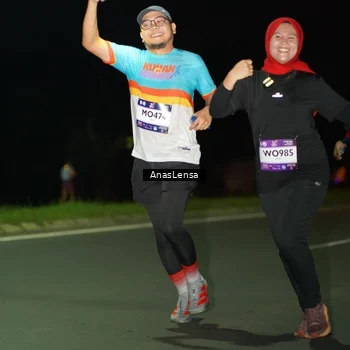 Runner Photo 7645298