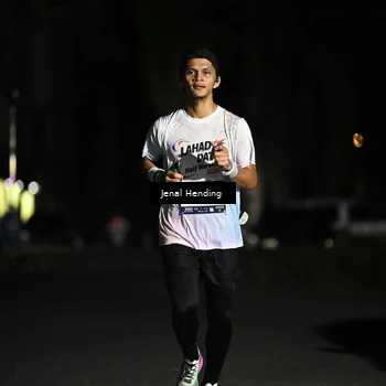 Runner Photo 7645317