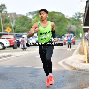 Runner Photo 7645323