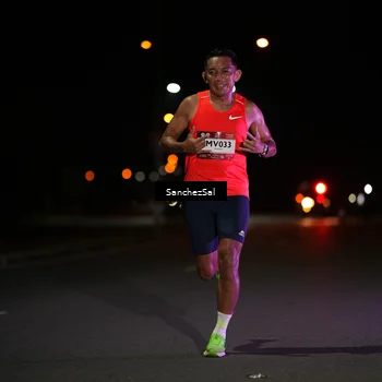 Runner Photo 7645337