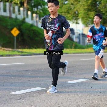 Runner Photo 7645338