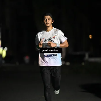 Runner Photo 7645347