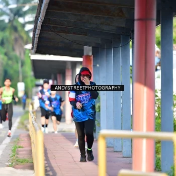 Runner Photo 7645351