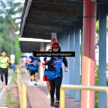Runner Photo 7645364