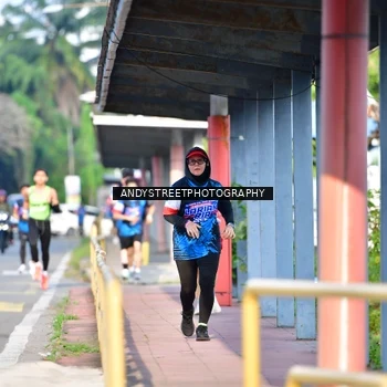 Runner Photo 7645366