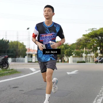 Runner Photo 7645368