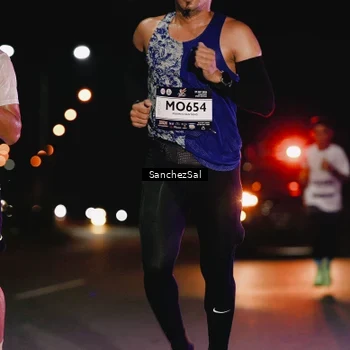 Runner Photo 7645369