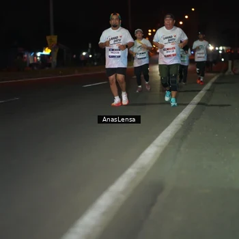 Runner Photo 7645380