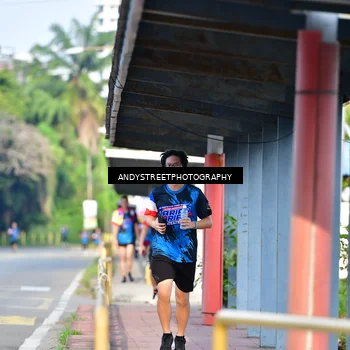 Runner Photo 7645397