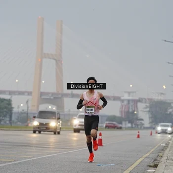 Runner Photo 7645406