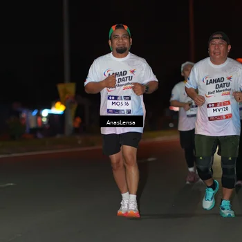 Runner Photo 7645414