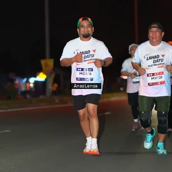 Runner Photo 7645416