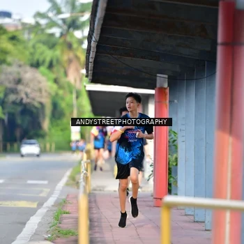 Runner Photo 7645424