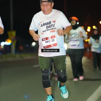 Runner Photo 7645430